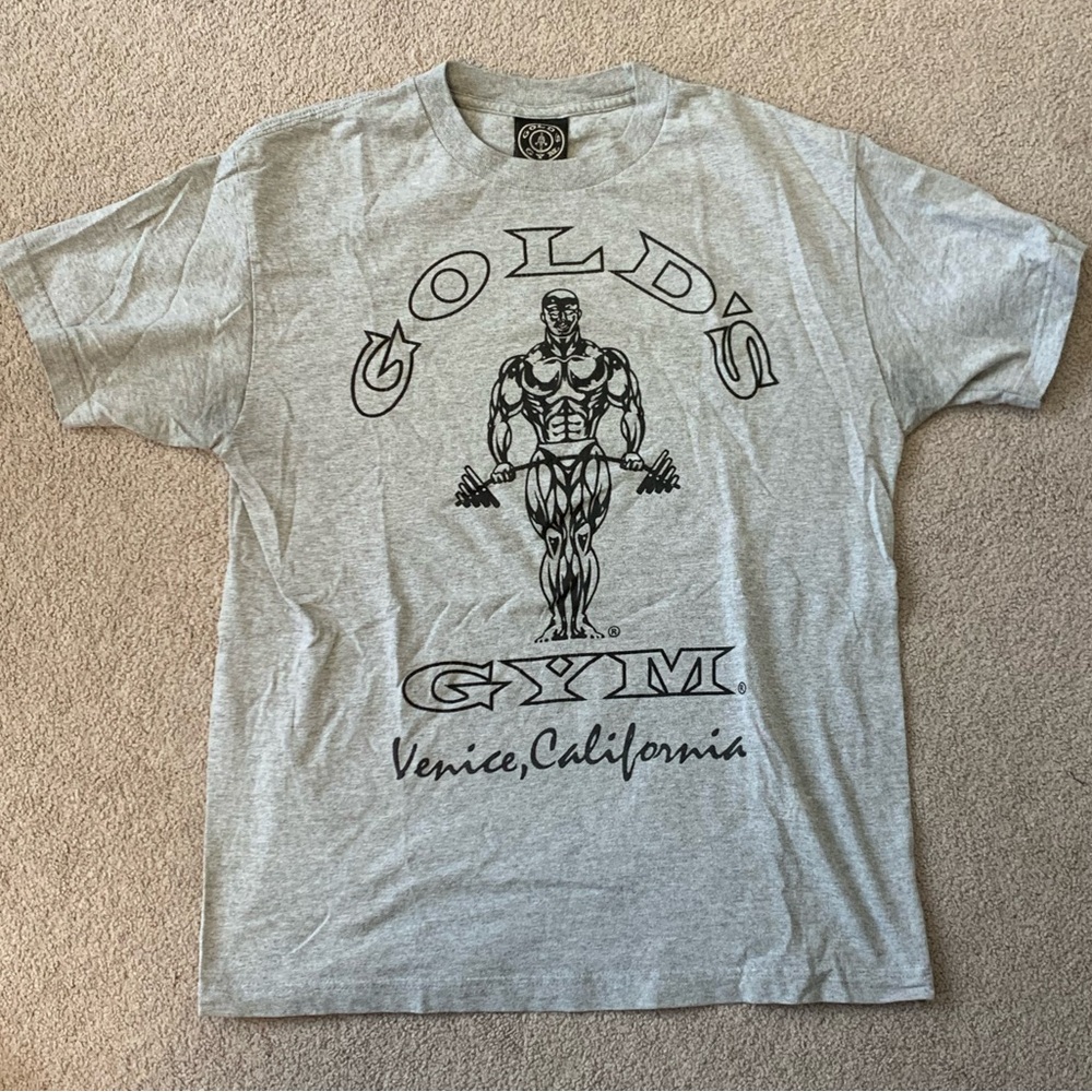 Vintage Golds Gym Venice California shirt! Men’s medium